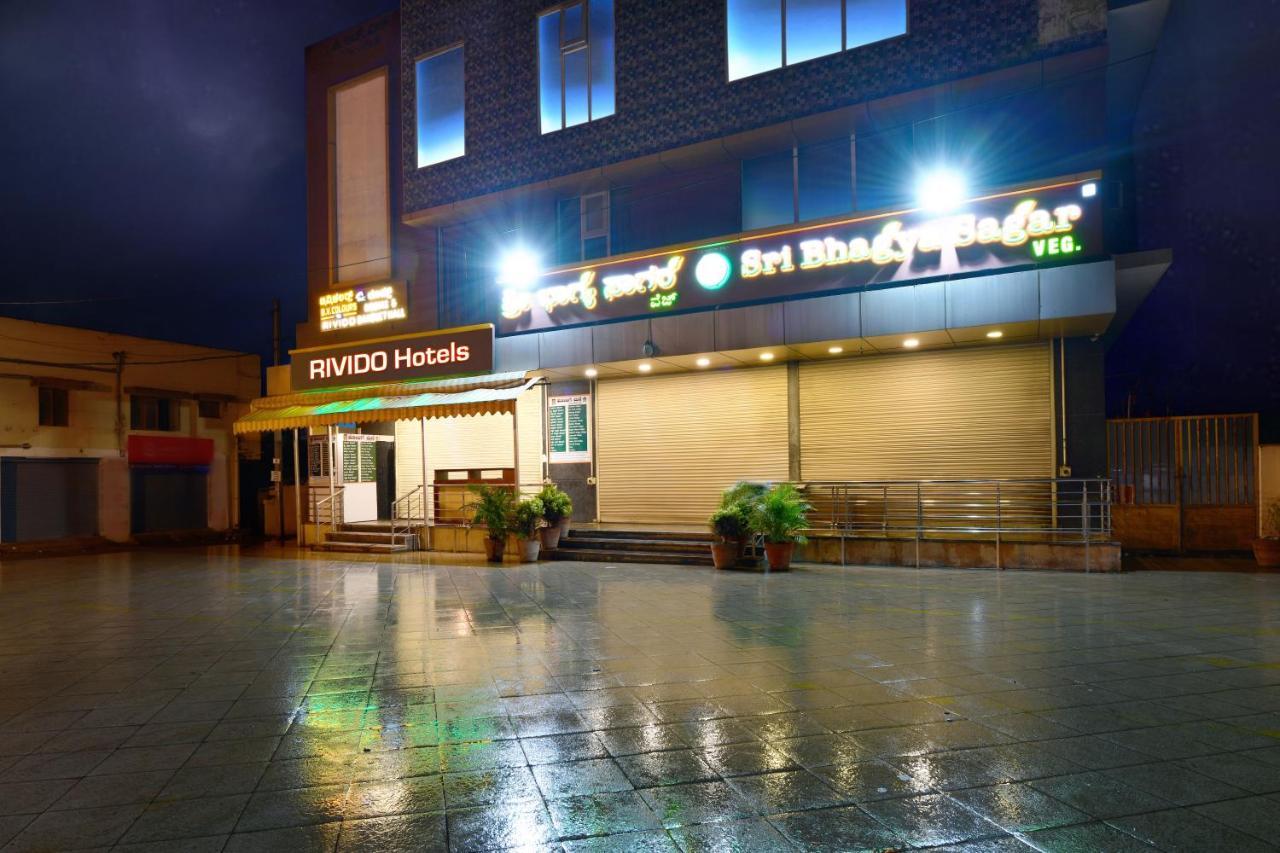 Hotel Bv Colours By Rivido, Begur Main Road Bangalore Eksteriør billede