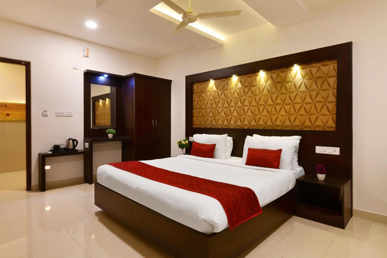 Hotel Bv Colours By Rivido, Begur Main Road Bangalore Eksteriør billede